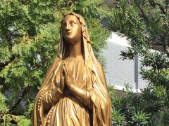 上野教会の聖母像