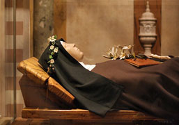 2020年８月１１日（聖クララおとめの記念日）のミサの福音