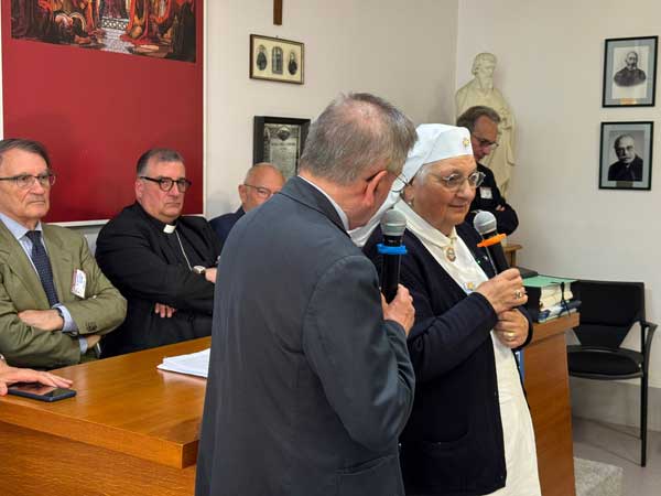 ルルド72件目の奇跡的治癒の恵みに与った女性の証言